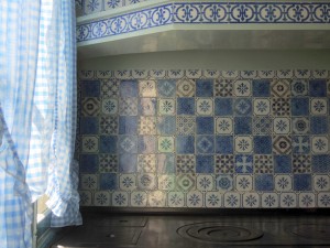 Coveting the tile